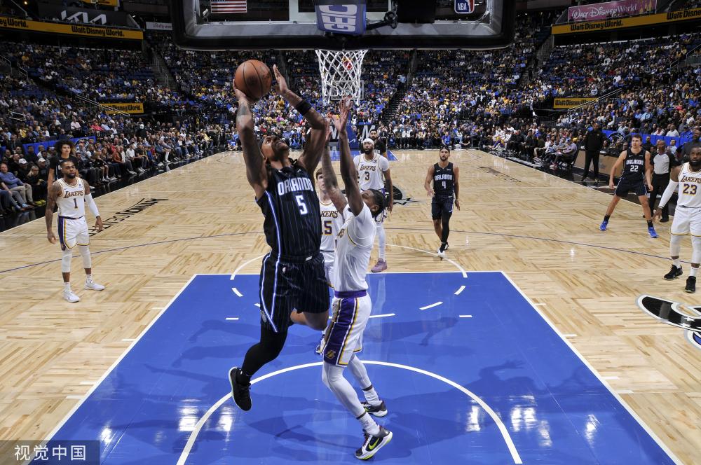 球机会头槌 球机会头槌